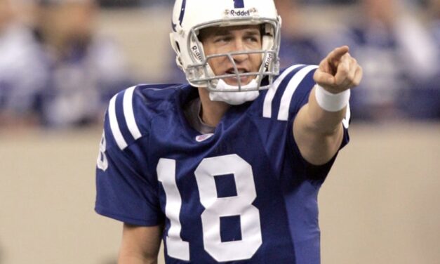 Top Five Peyton Manning Memories: A Tribute to a Hall Of Famer